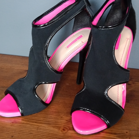 BCBG Paris heels - Picture 13 of 14
